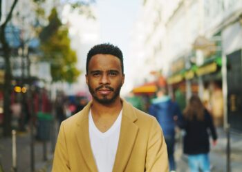 Arnaud Dolmen enchaine les festivals