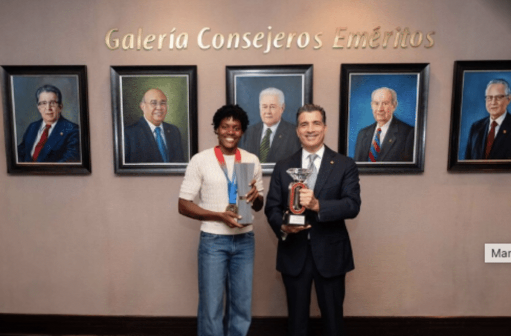 Marileidy Paulino et Christopher Paniagua. @Banco popular